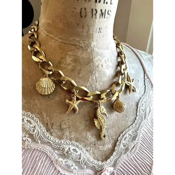 CHRISTIAN DIOR Necklace Seashell Shell Starfish Seahorse Chunky Gold Tone - Picture 7 of 15